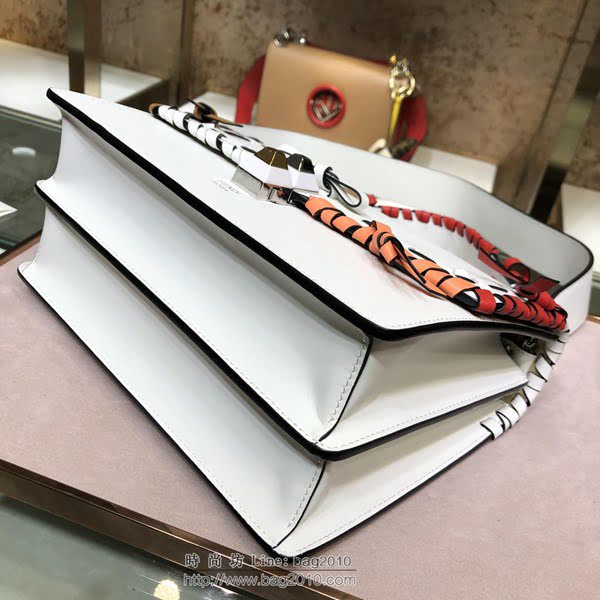 FENDI女包 KAN I手袋 最新LOGO 牛皮手提包 芬迪女挎包 可手拿  fdz2192